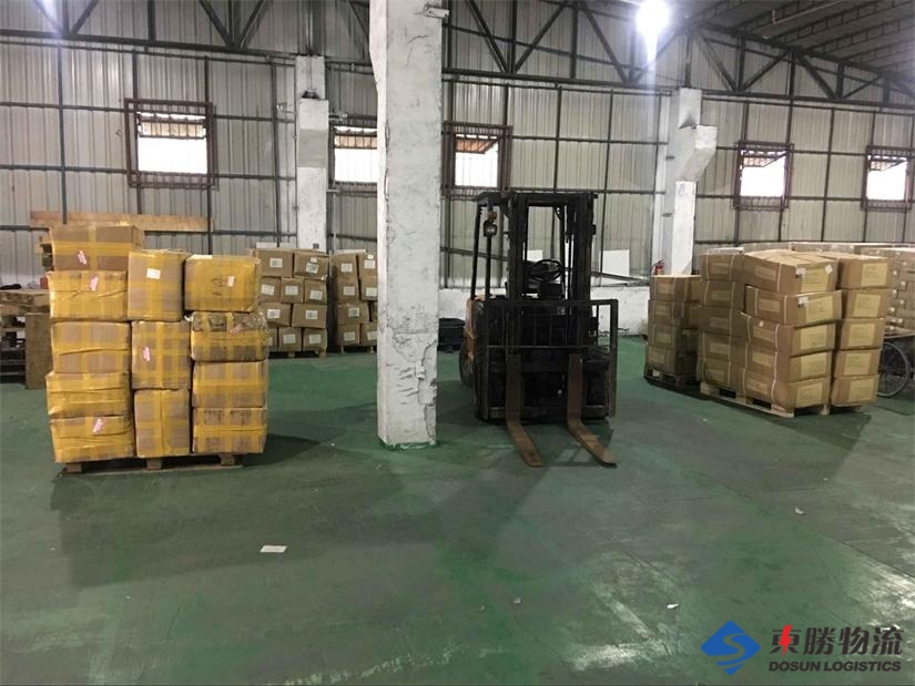 深圳倉庫租賃，深圳到香港物流運(yùn)輸, 深圳工廠裝貨送香港九龍,深圳到香港物流,香港深圳貨運(yùn)運(yùn)輸,深圳香港進(jìn)出口,深港物流專線,中港物流