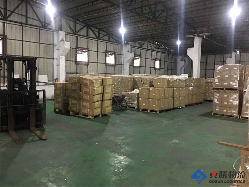 深圳倉庫租賃，深圳到香港物流運(yùn)輸, 深圳工廠裝貨送香港九龍,深圳到香港物流,香港深圳貨運(yùn)運(yùn)輸,深圳香港進(jìn)出口,深港物流專線,中港物流