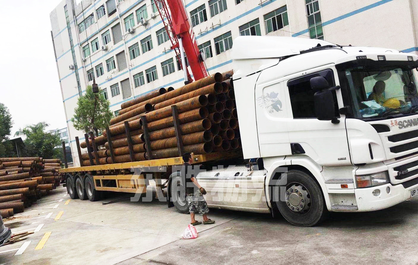 鋼結(jié)構(gòu)、鋼材物流到香港,大件鋼材鋼管運(yùn)輸至香港,發(fā)鋼材到香港怎么操作?鋼板發(fā)香港運(yùn)輸案例