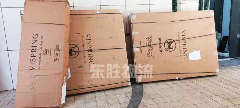 此圖為拆裝家具發(fā)貨到香港，采用中港物流發(fā)貨